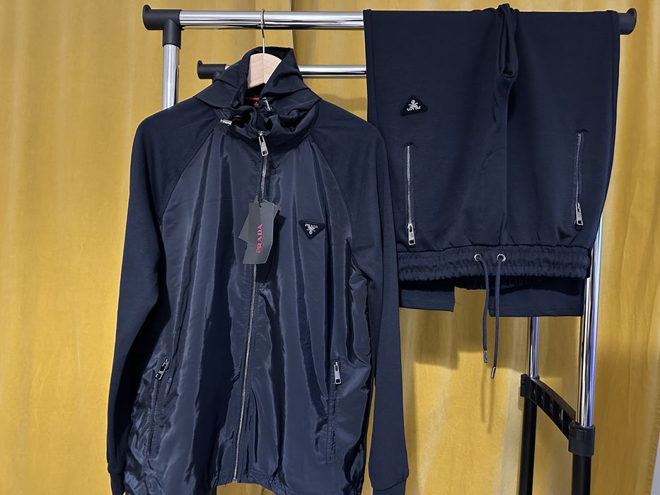 Trening Prada Marimea L-XL