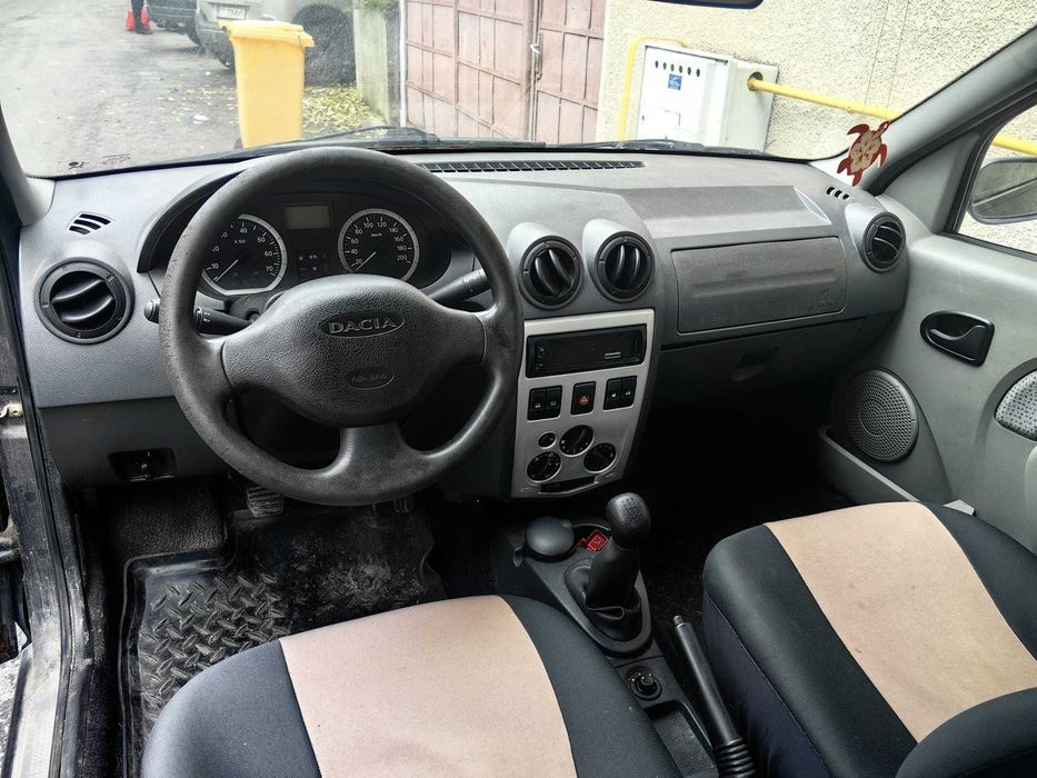 Dacia Logan 1.6 benzină, 2005, doar 80.700 km , preț negociabil