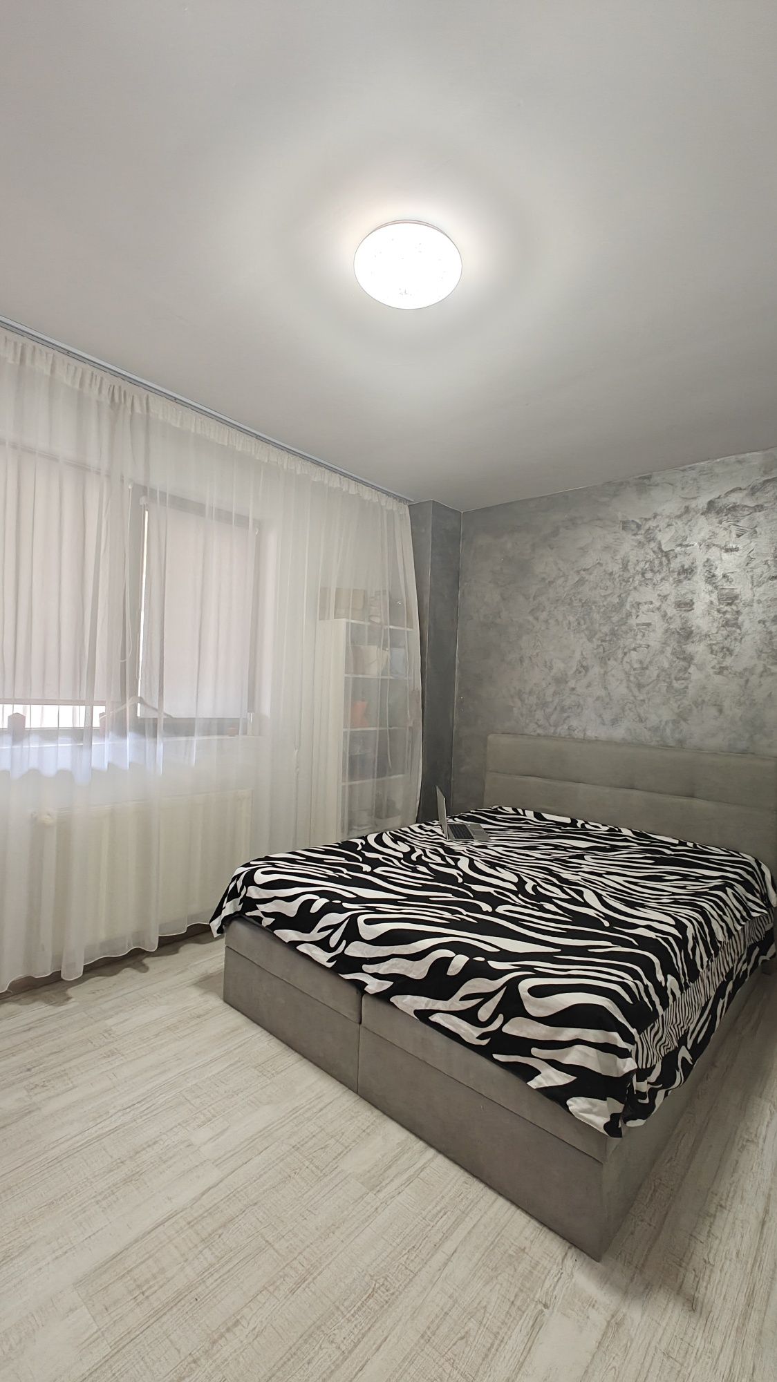 Apartament 2 camere mobilat și loc de parcare in complex rezidential.