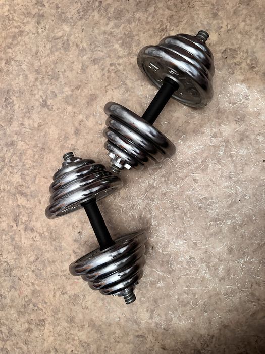 Спортивные гантели