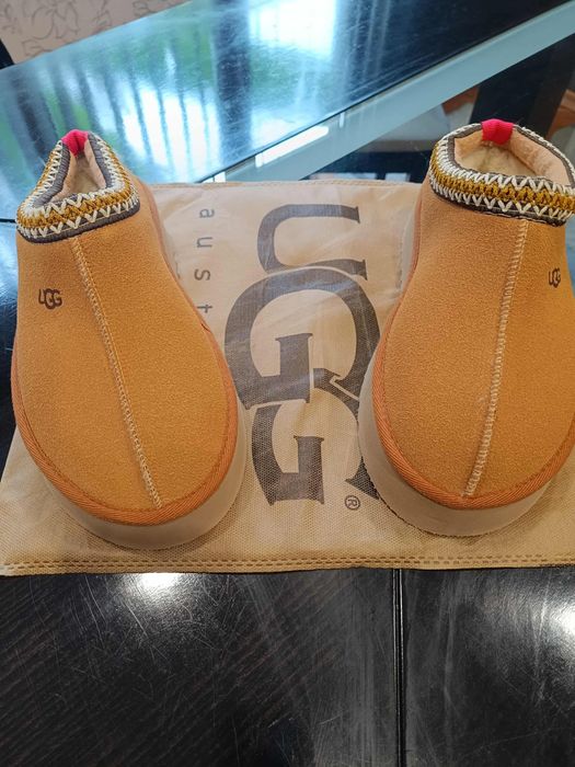 Дамски обувки UGG чисто нови