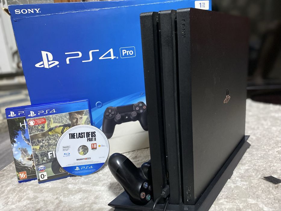 Продам пс 4 про/ps4 pro