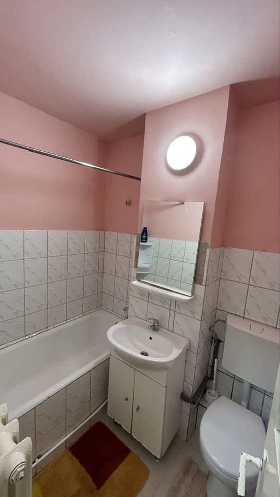 Garsoniera de inchiriat in Cetate zona Mercur