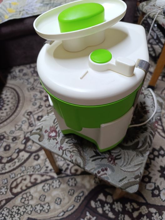 Продается Соковыжималка