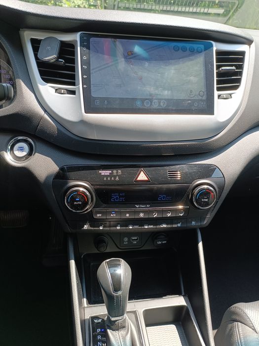 Hyundai Tucson 2.0D 185кс.2016г Всички екстри!