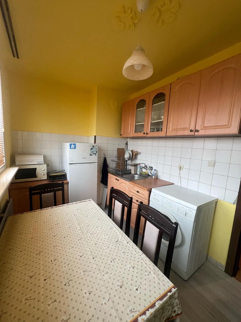 Дава се под наем Двустаен апартамент в София, Връбница 1 - 68 кв.м за 425 € - Снимка #3