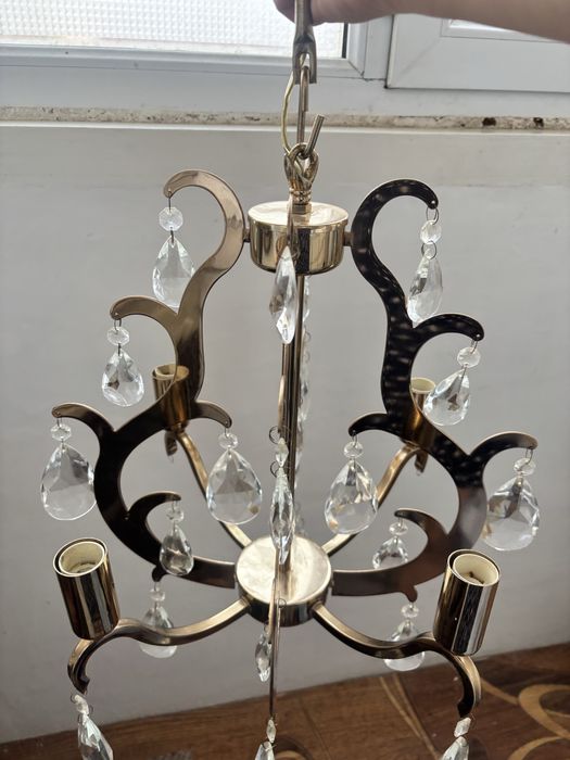 Продам люстры, в хорошем состоянии