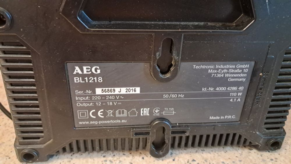 Incarcator de Baterii AEG