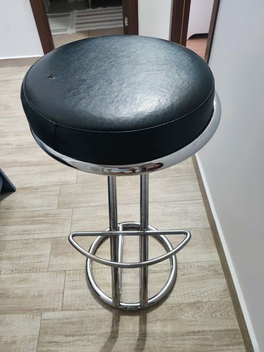 Scaun de bar. Inaltime 80 cm