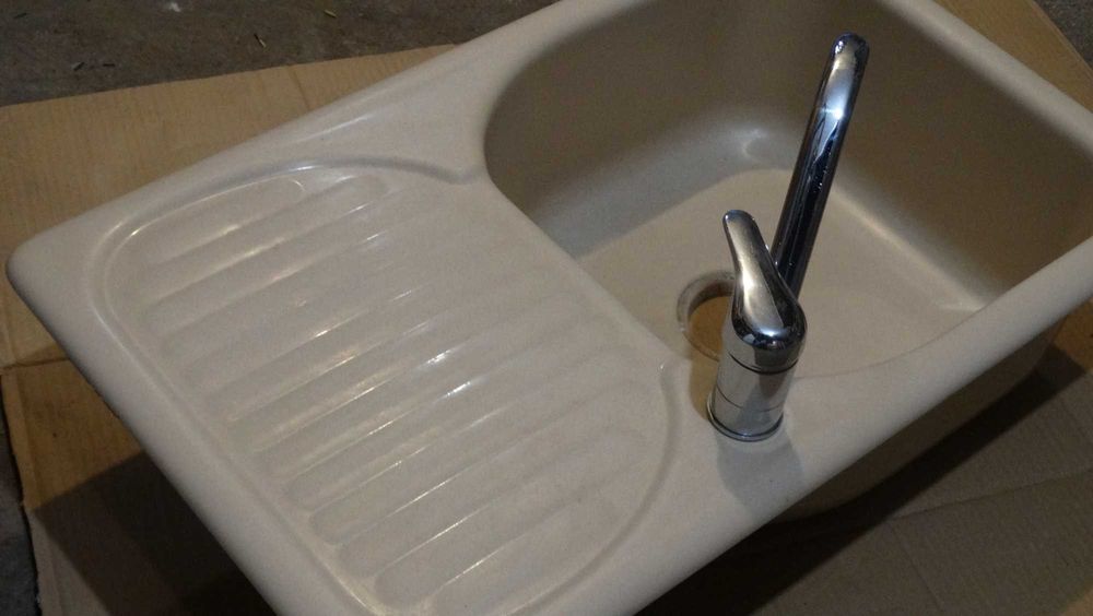 Мивка Фат 80 / 49 със смесител