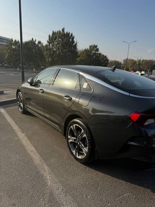Автомобиль kia k 5