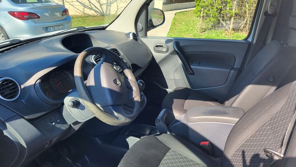 Vand Renault Kangoo frigorific
Motor 1.5 Motorina, an 2015
Culoare: Al