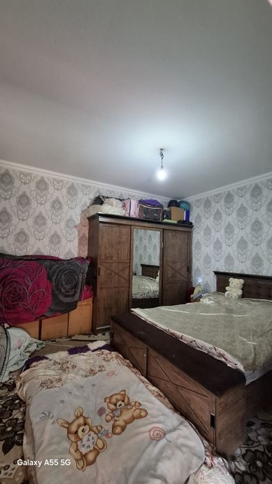 Kelesda srochna uy sotiladi