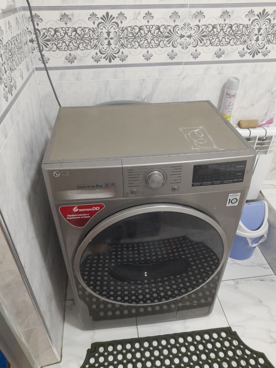Mirzo uluğbek Ekobozor yangi navostroyka 5etaj 40kv 1xona  50000$