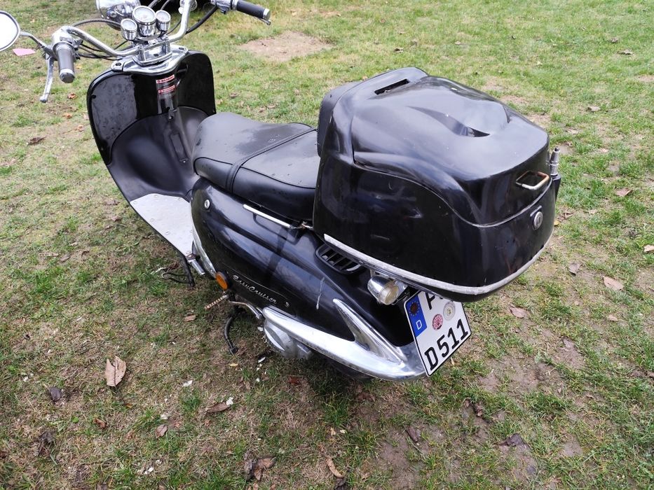 De vanzare pachet 3 scutere