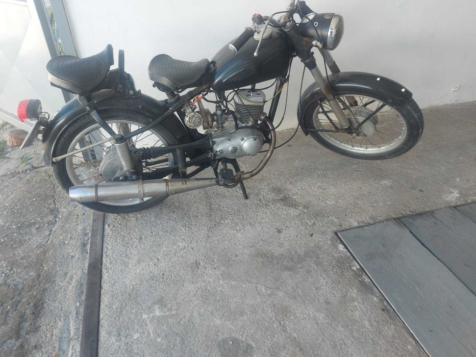 vand MZ 125 an 1962/retro/comuniste