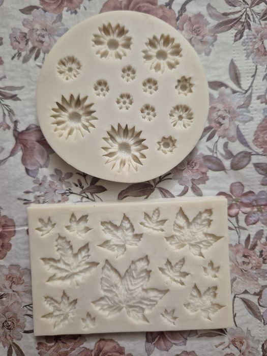 Machetă pentru flori și frunze din pastă de zahăr sau ciocolată