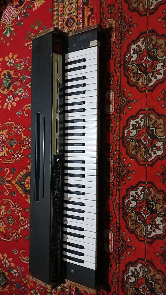 Vermona sintezator