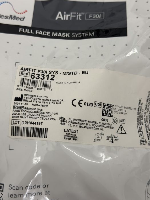 Black Friday - Masca ResMed AirFit F30i - Noua - Marime M