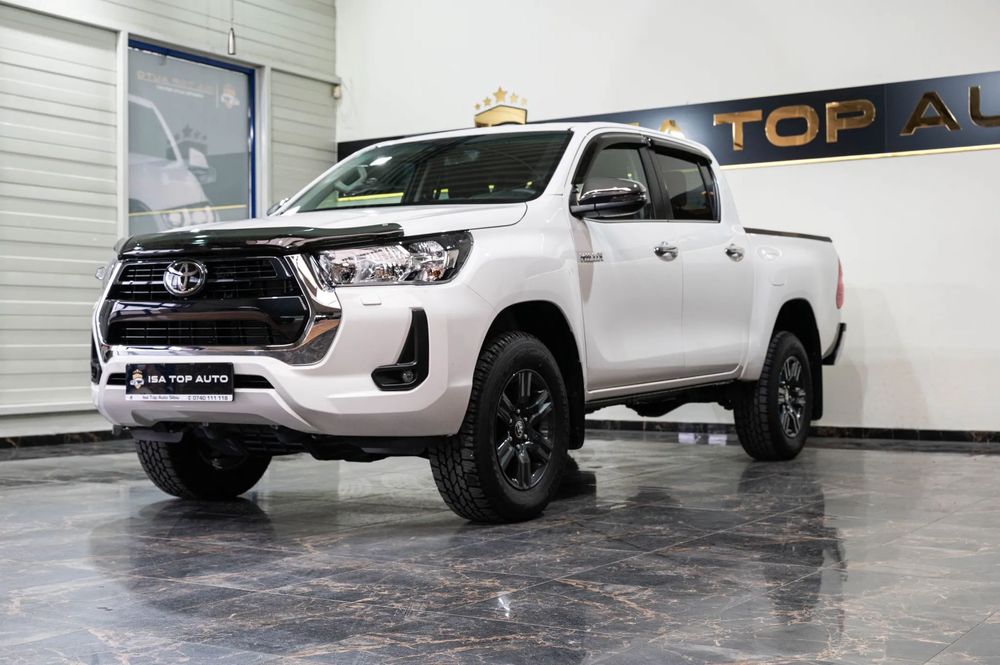 Toyota Hilux Rate Leasing Garantie 24 Luni