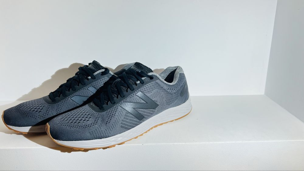 Adidasi New Balance Noi adusi din SUA marimea 46,5