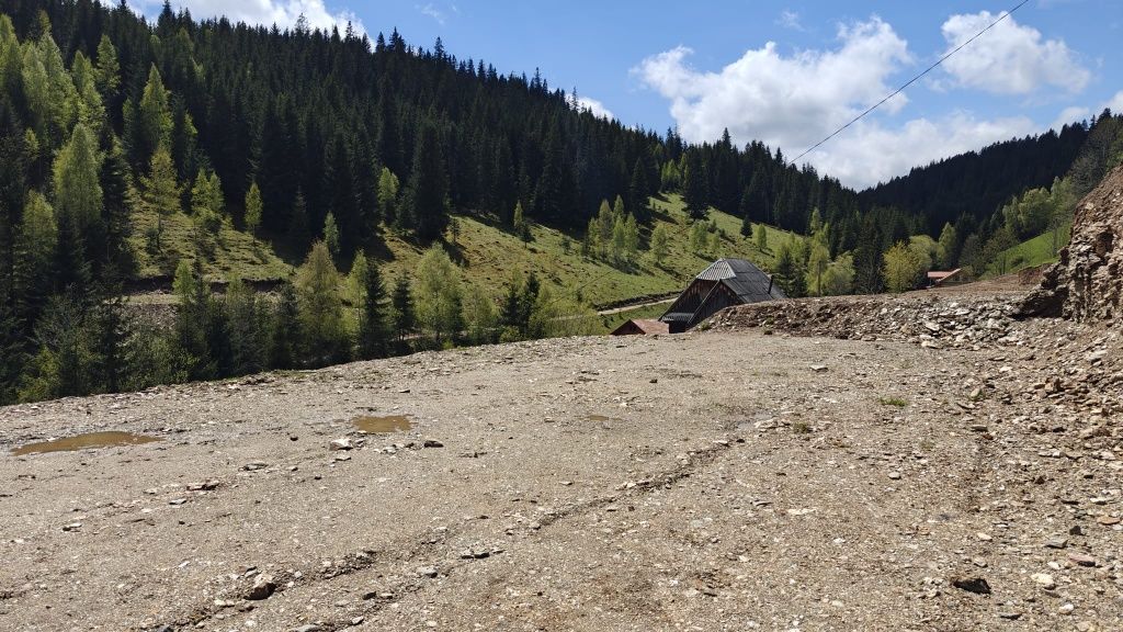 Vând teren intravilan in Muntele Bocului, Baisoara