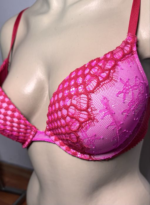 Victoria’s Secret Bobmshell Extra Push up Sutien