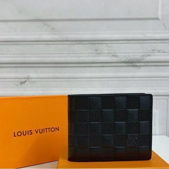 Портмонета Louis Vuitton