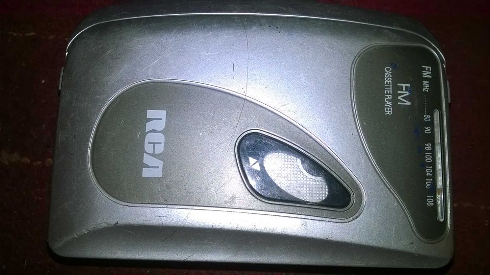 casetofon RCA si reportofon Sanyo