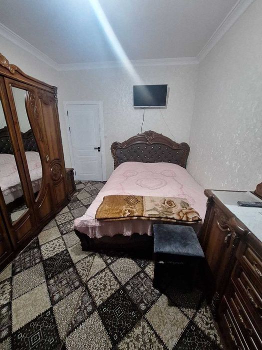 СРОЧНО! Продаётся 4 комнатная квартира в 19 квартале. Ресторан МИРАНДИ