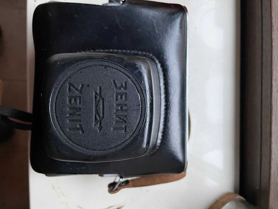 aparat foto Zenit E anii 80 fabricat in URSS