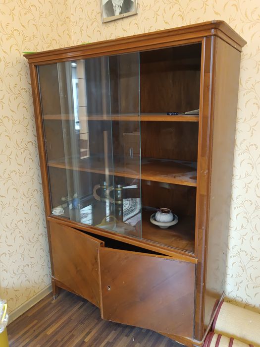 Старая Югославская мебель