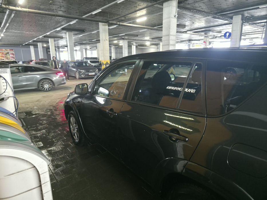 Продавам Toyota rav 4
