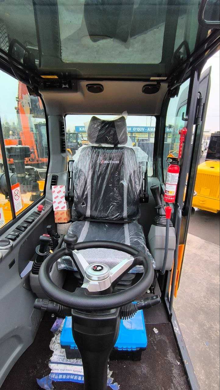 Экскаватор VIAMAR XN60L - двигатель YANMAR