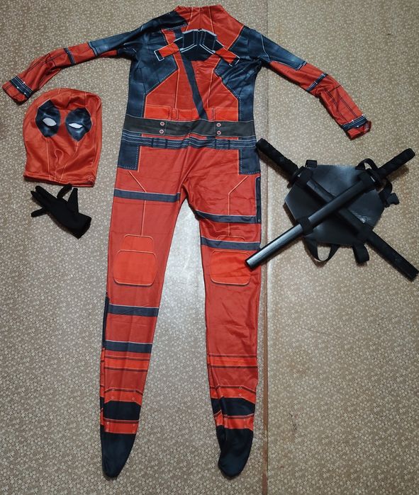 Продам новогодний костюм  на мальчика