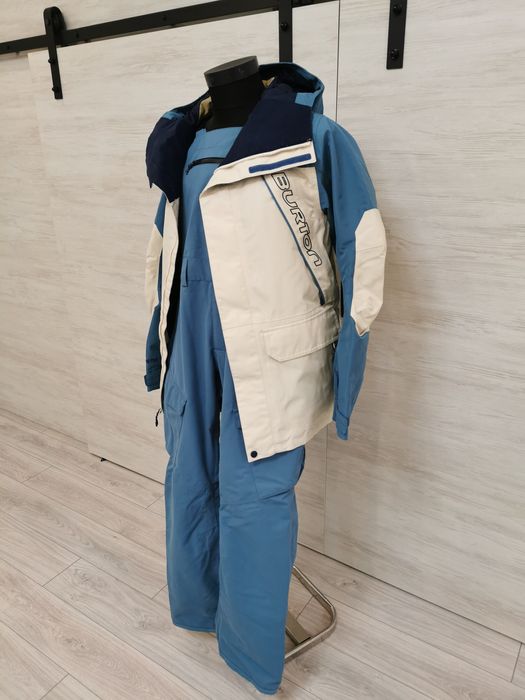 Costum ski sau snowboard