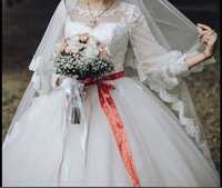 Срочно Свадебное платье(можно по Каспи реду)