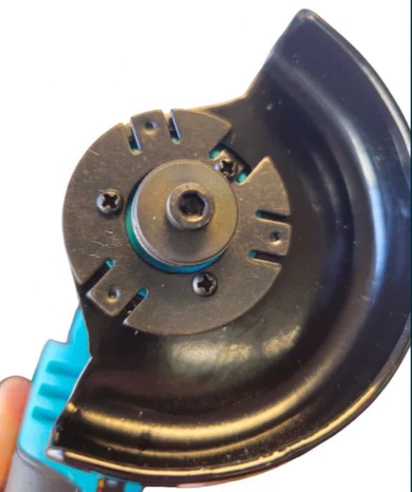 Акумулаторен ъглошлайф