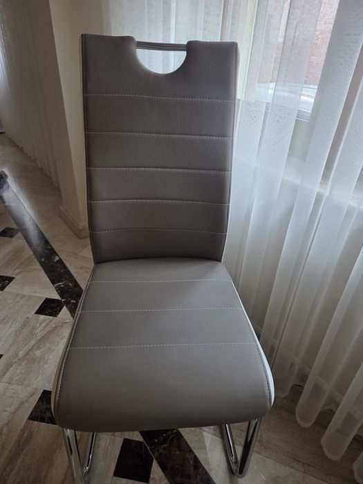 Scaune living sau bucătărie