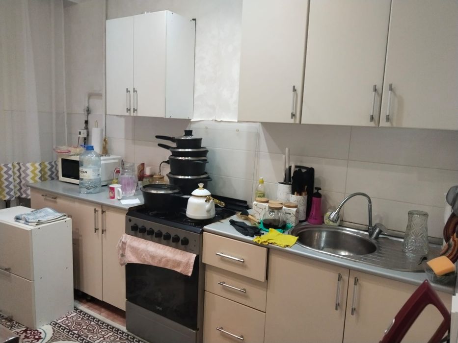 Продам кухонный гарнитур б/у