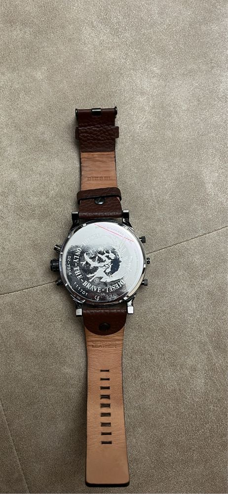 Часовник DIESEL много запазен