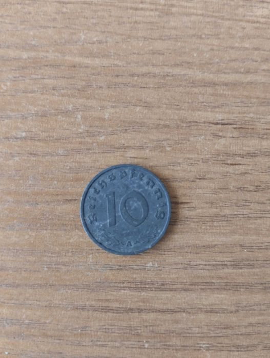 Продам старинную монету 10 Reichs fennig 1941