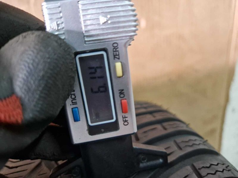 4 Kleber R17 215/55
зимни гуми DOT3818