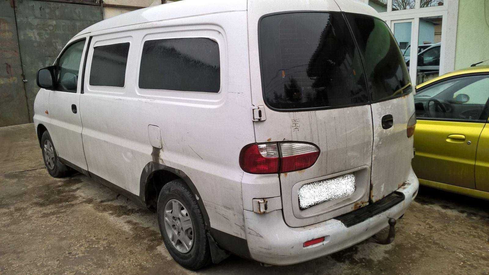 Dezmembrari Hyundai H1  2000-2010