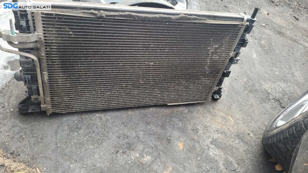 Radiator Apa Ford C-Max 1.6 16V Benzina 2004 - 2010 [C2582]