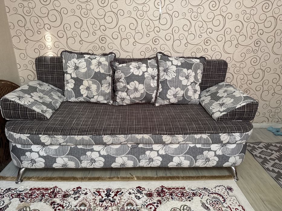 Продам софу в хорошем состоянии