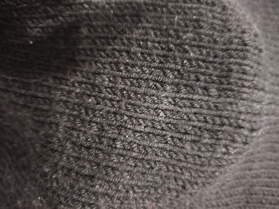 Безрукавка вязаная