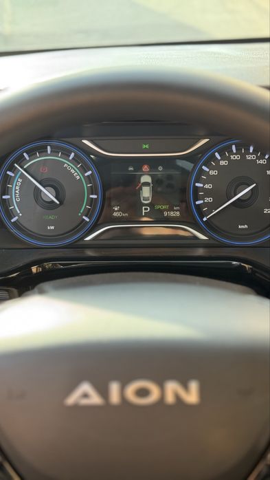 Srochno sotiladi GAC AION S580