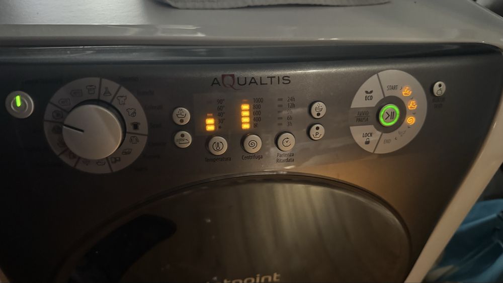Пералня Hotpoint Ariston Aqualtis AQ83L 09IT на части