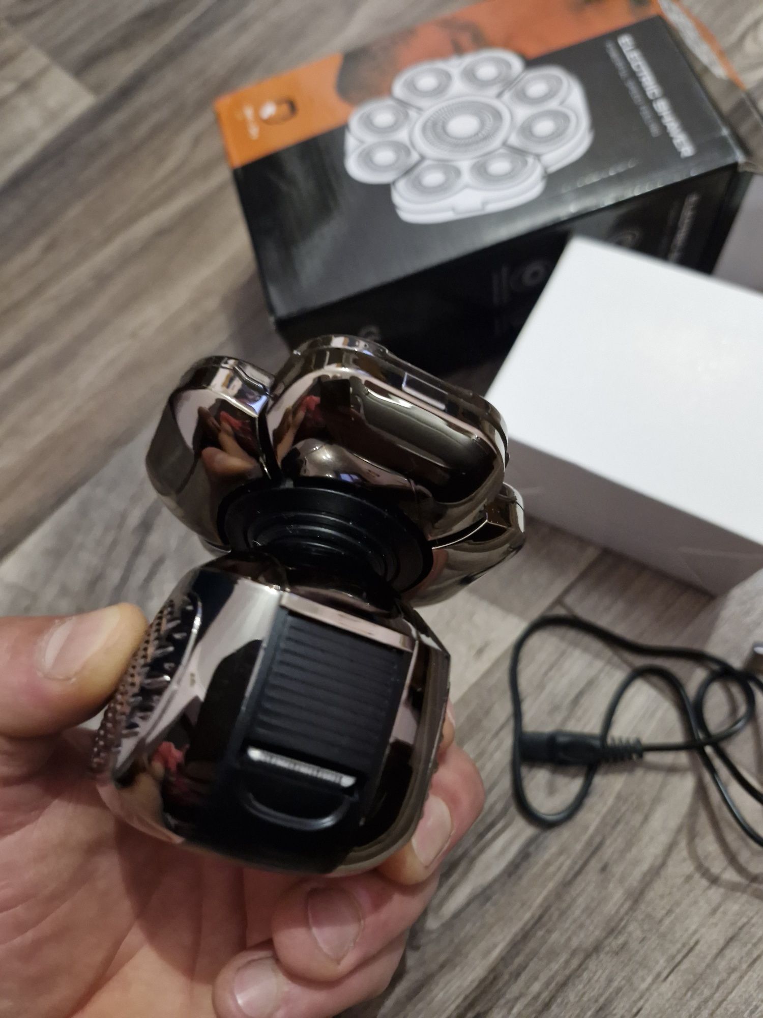 Electric Shaver nou!